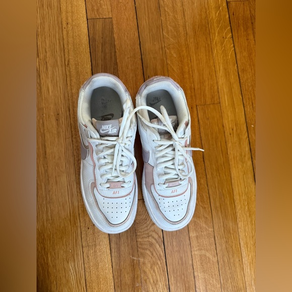 Women’s Nike Air Force 1s AF1s White/Pink/Lilac size 8.5 - Picture 2 of 8